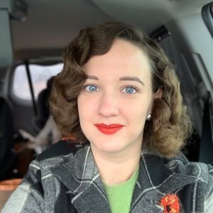 Meet your Posher, Stephanie